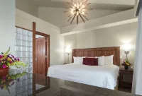 Huff Estates Inn & Winery