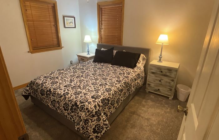 Charming 3-bedroom 2 bath house with WiFi and AC in fabulous Paris Arkansas