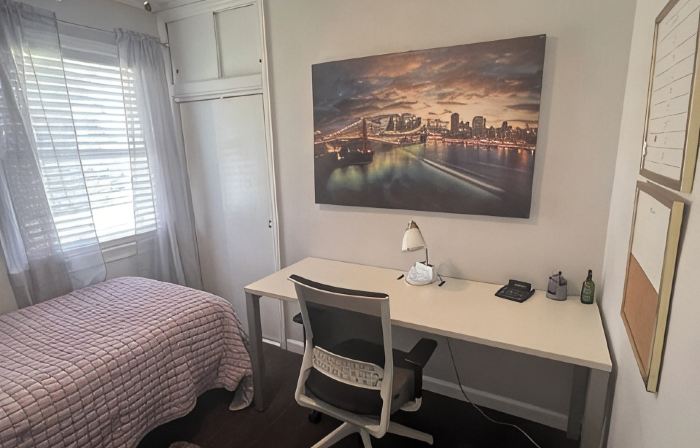 Pet-Friendly Charming  & Cozy 3-bedroom house AC & WiFi in pleasant Youngstown
