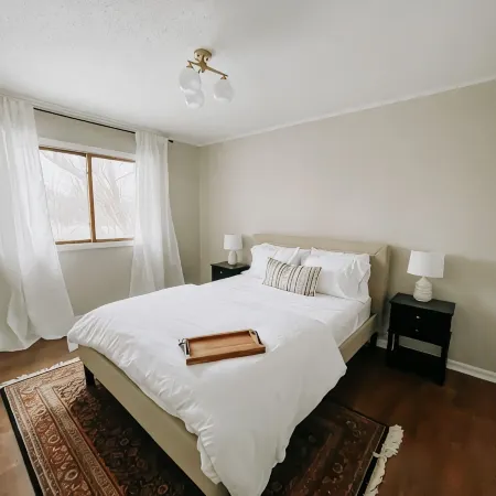 Cheerful 2 Bedroom in Downtown Grass Lake | Bikes
