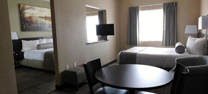 Island Suites Hotels in Mohave County