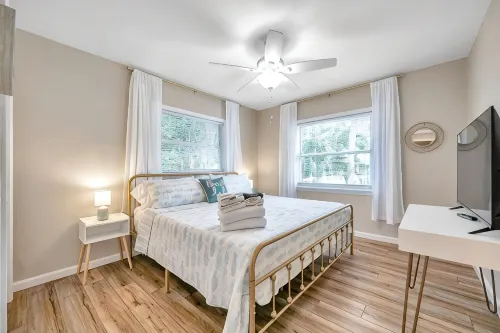 Close to beach, restaurants-Fire pit, games, bikes - 3-Star