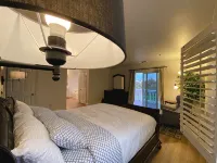 Golf course house with 2 master bedrooms - Wi-Fi