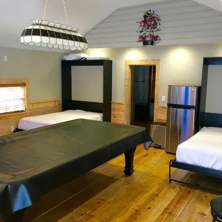 The Craddock - Tufts Home & Antique Carriage House - 6BR 5.5 Baths - Sleeps 12+ Hotels in Pinehurst