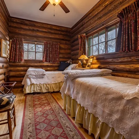 Scout's Rest in Cody - Beautiful Cozy Log Cabin that sleeps 8!