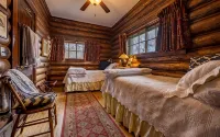 Scout's Rest in Cody - Beautiful Cozy Log Cabin that sleeps 8! - 4-Star