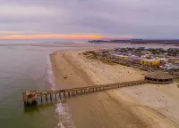 Luxury Tybee Beach House: Sleeps 10.  Close to Town and the Beach - Beach