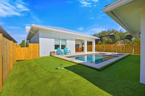Welcome to Casa Rio Grande, your perfect getaway in beautiful Jensen Beach! - プール