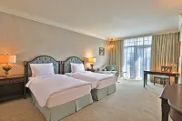 Rixos Almaty - parcheggio