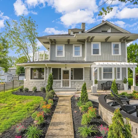 Greystone Manor - Magnificent!  Sleeps 10  Center of Town
