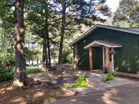 Russellville Lake House- waterfront with private dock - 3성급