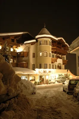 Alpenhotel Stefanie - 4-Star