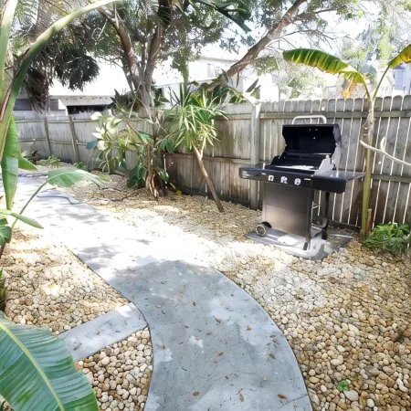 Vintage Florida Beach Cottage, one block to the sand of Indian Rocks Beach FL