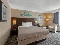 Quality Inn & Conference Centre - Parking