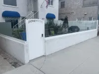 Beach across the street, Alamitos Bay steps away! No hidden Fees! - Holiday bungalows