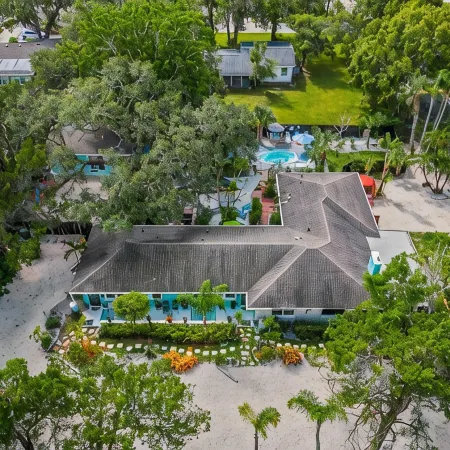 Salty Lime Villa 2-Riverview w/Pool on Riverwalk, Near Ami Beaches, Pet Friendly