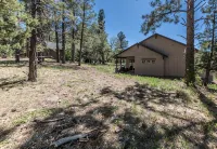 Spacious family friendly home, close to Grand Canyon, GC railroad and Rt66 - 4-Star