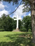 Secluded 2 Bedroom Retreat w/great family room on Sewanee Campus - Wifi