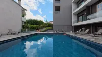 Essence Hotel - Pools