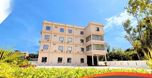 Trayamb Inn by Asapian Hotels, Ayodhya - parking