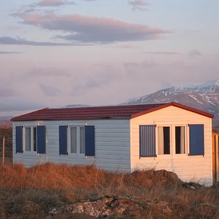 Lækjarkot Rooms and Cottages with Kitchen