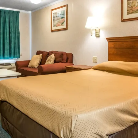 Rodeway Inn Madison Heights - Detroit