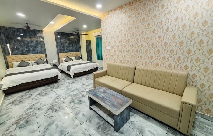 HoTEL MADHAVI ELITE
