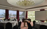 Grand Asrilia Hotel - parking