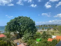 Palm Beach Hotel - parking