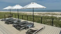 Oceanfront renovated home in FI Pines, stunning views & spacious outdoor oasis - WiFi