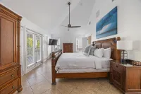 Private Pool Oasis - Centrally Located in Florida Keys - 4-Star
