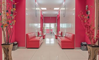 RedDoorz Near MT Haryono Semarang