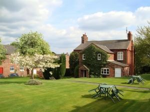 Ash Farm Country House