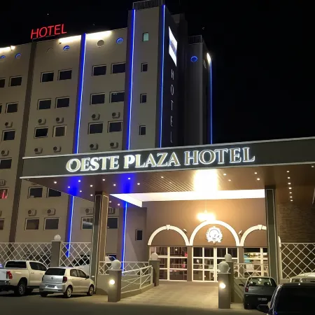 Hotel Oeste Plaza