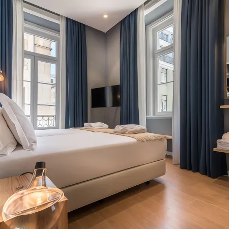 Esqina Urban Lodge Отели рядом с достопримечательностью «Каштелу»