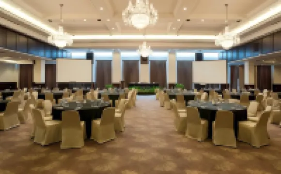 Royal Kuningan Hotels in South Jakarta