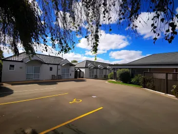 Airport Birches Motel