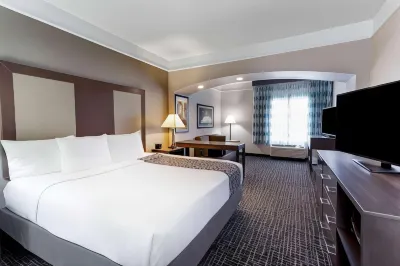 La Quinta Inn & Suites by Wyndham Seguin Hôtels à : Seguin