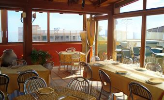 La Grotta - Housity