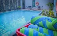 โรงแรมคาสเซมารัง - ที่มีสระว่ายน้ำ