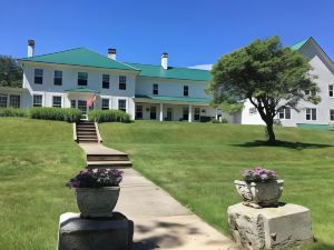 Greenwood Manor Inn