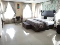 Carlton Gate Hotel - Executive Room