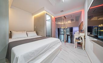 Hadong Yegrina Pool Villa - Housity