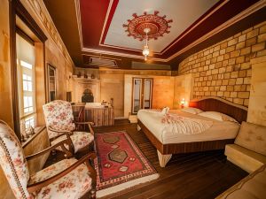 Sunak Cave Hotel