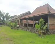 Joglo Greenhouse Hotels in Ngemplak