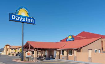 Days Inn by Wyndham Grants