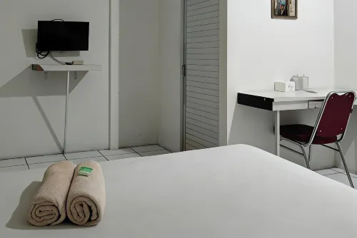 Cozy Home 2 Manado RedPartner