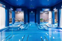 Golden Ball Club - piscina