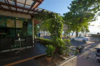 Twin Palms Resort Hotels in Pattaya