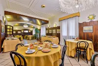Hotel Don Abbondio - parking
